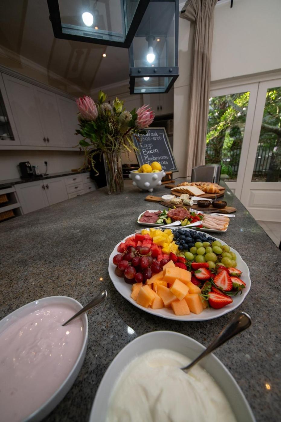 Maison D'Ail Guest House Franschhoek Bagian luar foto