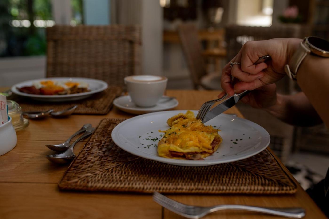 Maison D'Ail Guest House Franschhoek Bagian luar foto