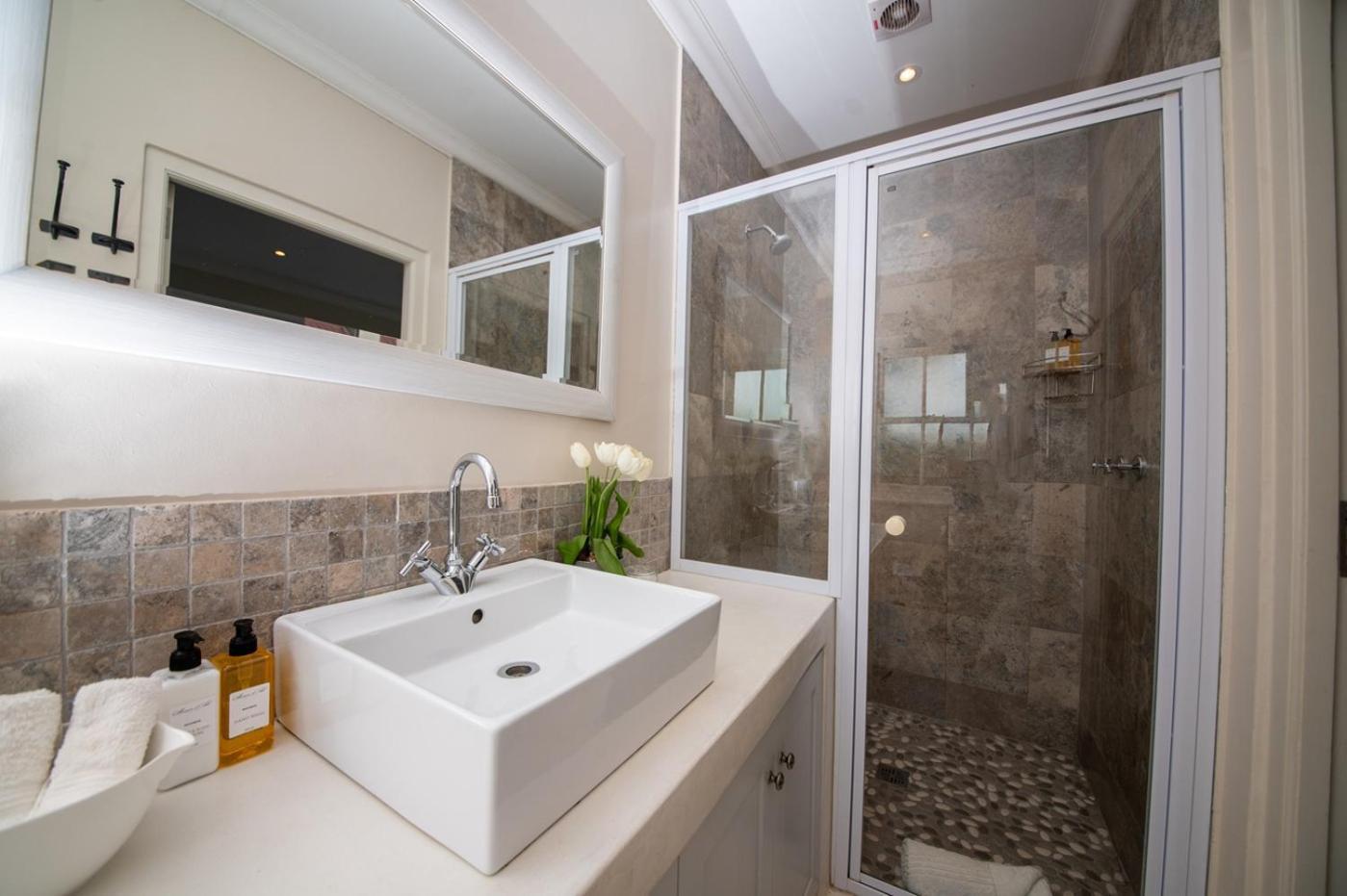 Maison D'Ail Guest House Franschhoek Bagian luar foto