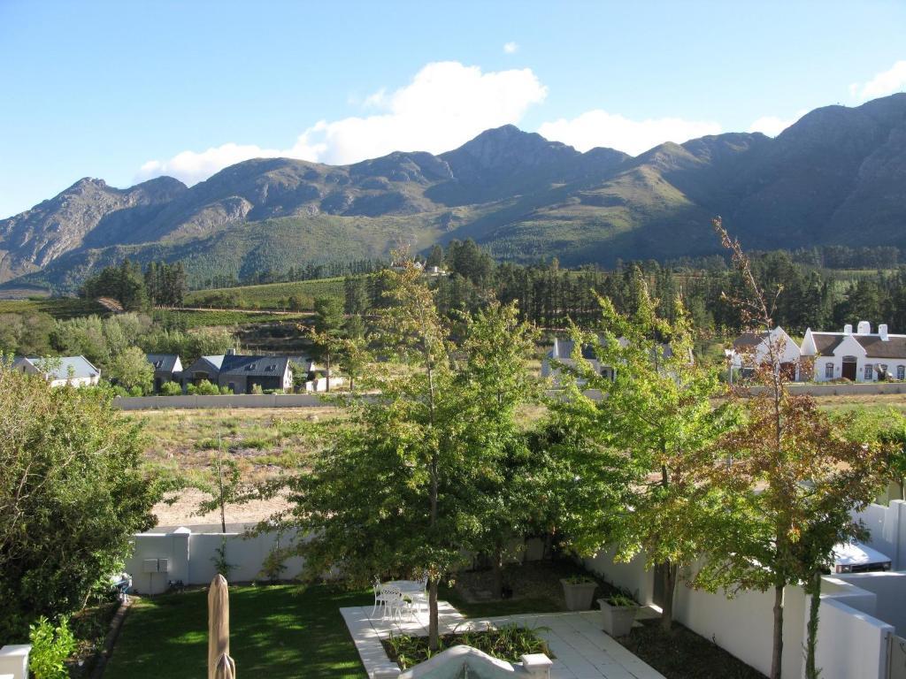Maison D'Ail Guest House Franschhoek Bagian luar foto