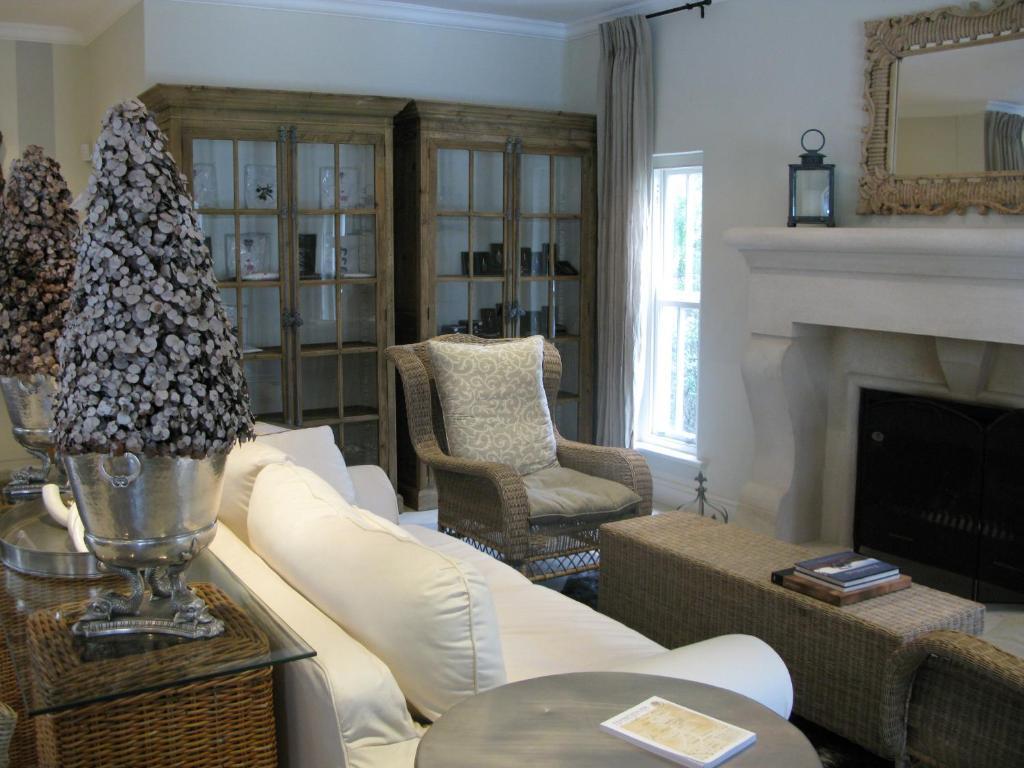 Maison D'Ail Guest House Franschhoek Bagian luar foto