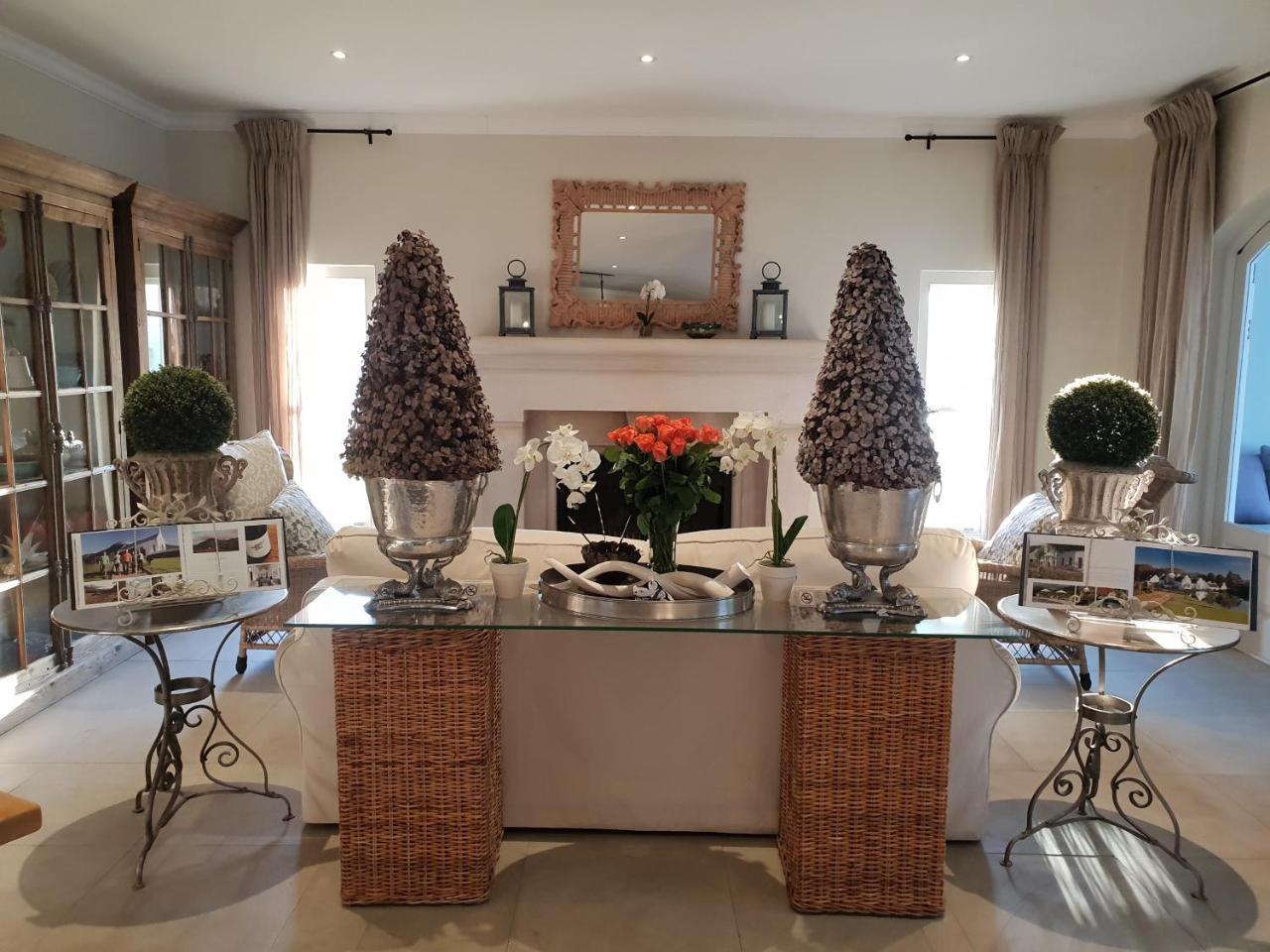 Maison D'Ail Guest House Franschhoek Bagian luar foto