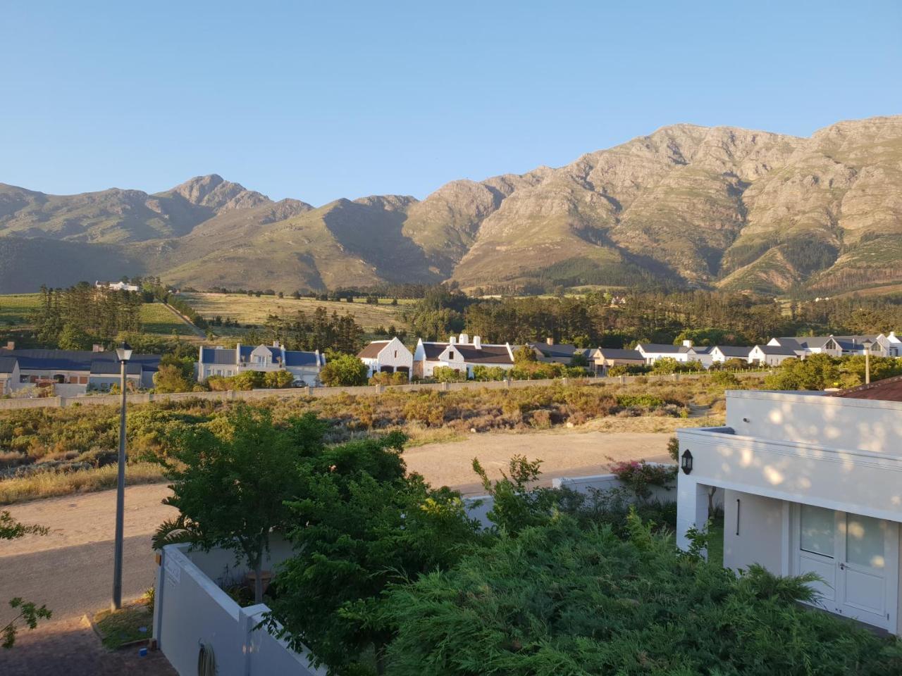 Maison D'Ail Guest House Franschhoek Bagian luar foto